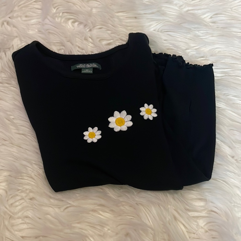 Target (wild fable) flower shirt